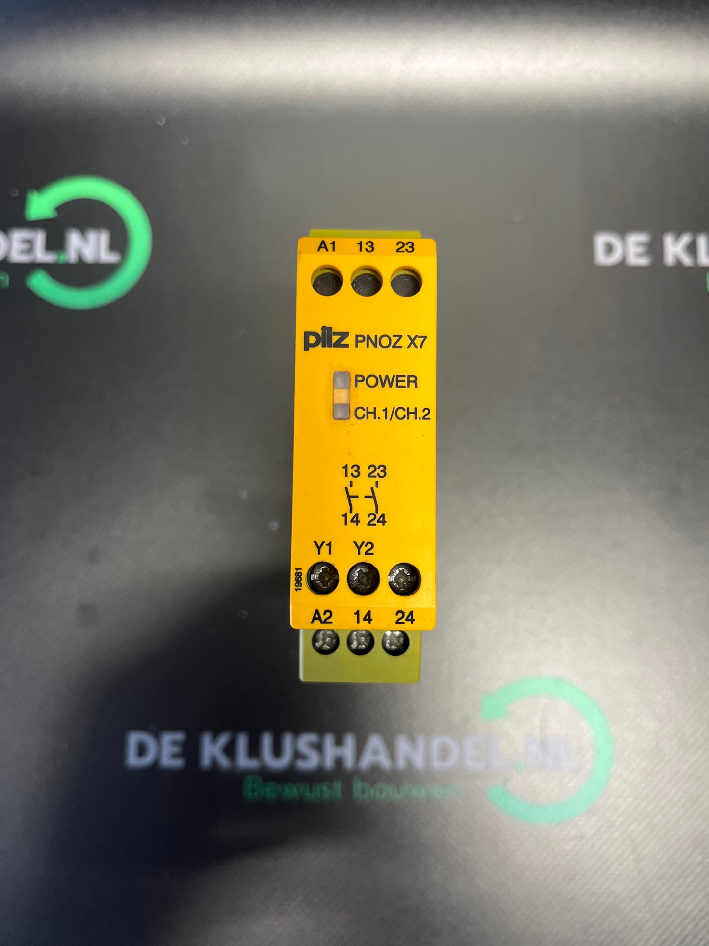 Pilz PNOZ X7 Noodstopschakelaar 230V AC 2n/o - Veiligheidsrelais
