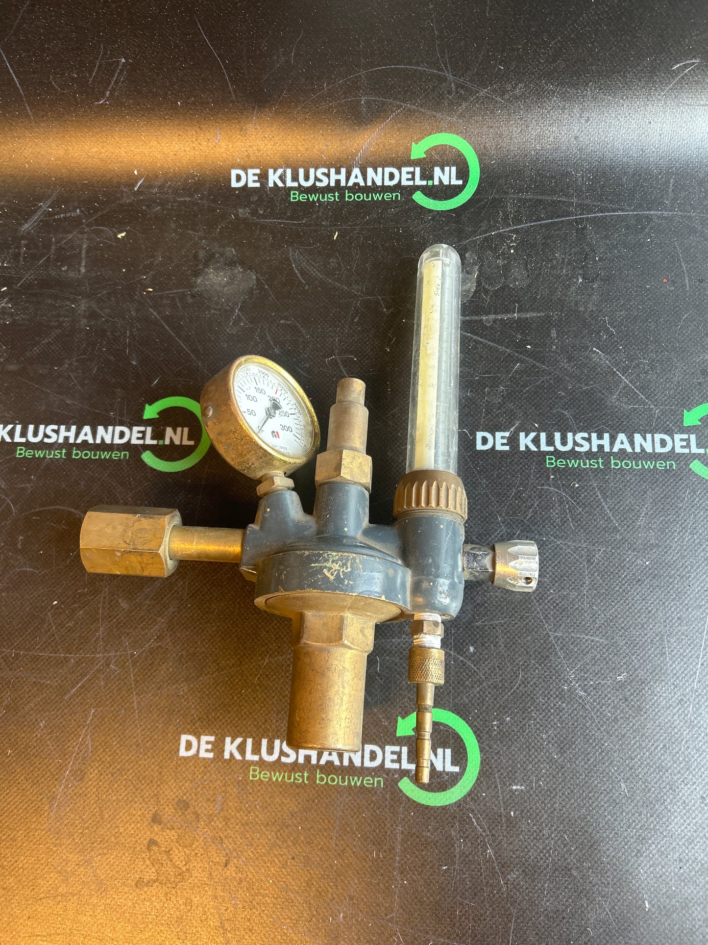 Hoekloos reduceerventiel argon met flowmeter