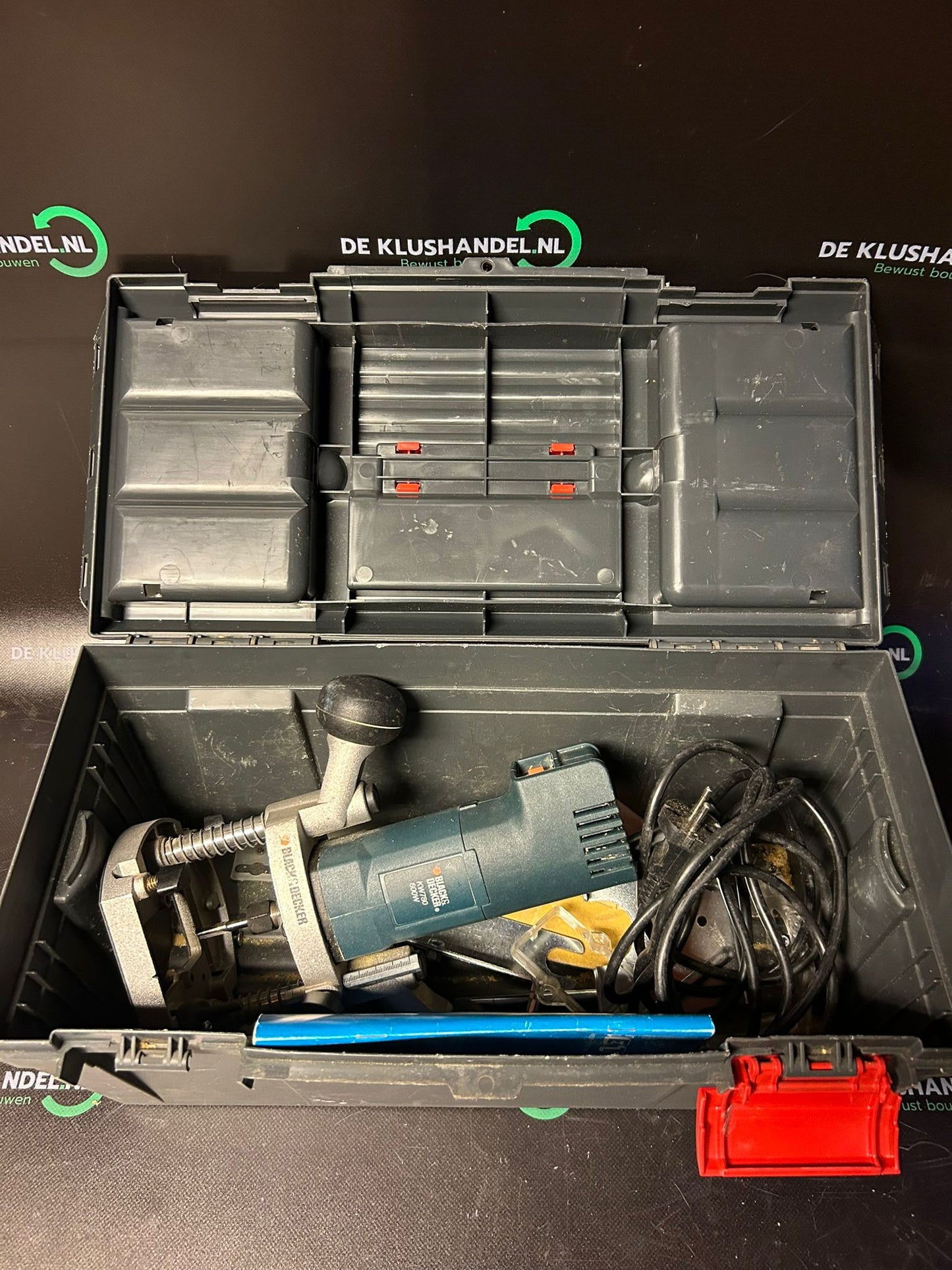 Black & Decker router KW750